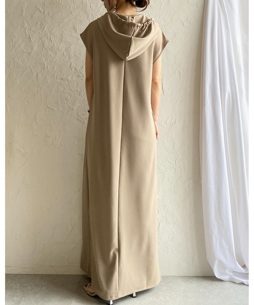 She's Closet ワンピース 深Vネック フレンチスリーブ フード付き