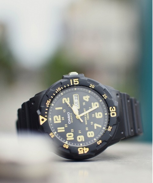 新品未使用　CASIO　カシオ海外輸入モデル　ダイバー風　ミッドサイズ CASIO 腕時計 /CASIO（カシオ）/ダイバーアナログ メンズ