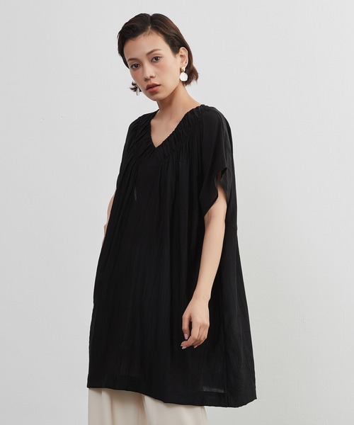 【おトク】 On ギャザーVネック半袖チュニック チュニック Own One's トップス