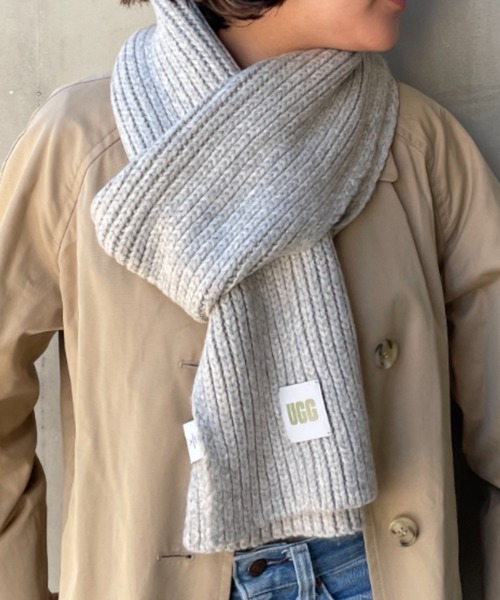 UGG Australia（アグオーストラリア） 「UGG」 マフラー FREE ライト