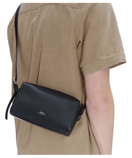 A.P.C. ショルダーバッグ Nino カメラバッグ メンズ : ZOZOTOWN