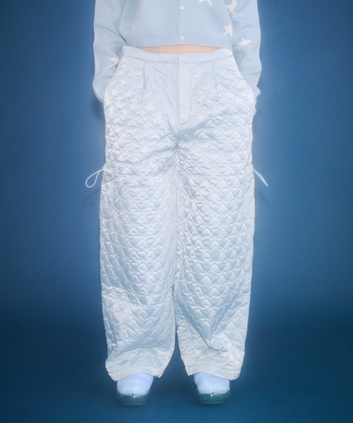 FEKETE（フェケテ） カーゴパンツ star quilted wide pants / 星柄