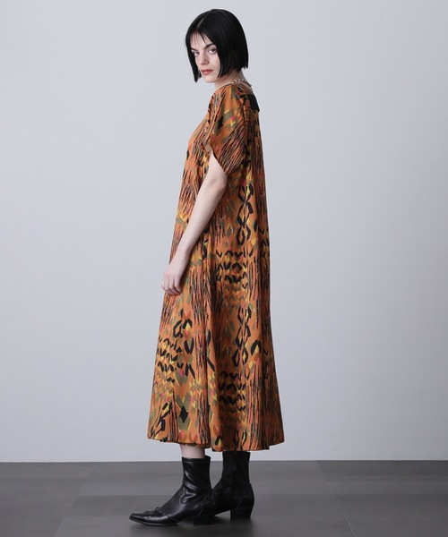 Dolce & Gabbana ローズプリント Vネック ワンピース ブラック org.jpg