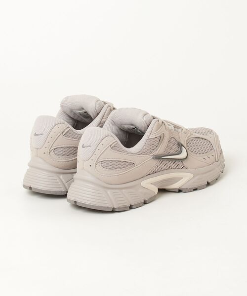 お値下げ中　NIKE ナイキ　ウィメンズV5 RNR ベージュ NIKE（ナイキ） スニーカー V5 RNR レディース : ZOZOTOWN Yahoo!店