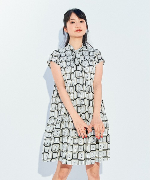ブランドショッパー付き ワンピース Square Sounds柄 ボウタイワンピース Zozotown Paypayモール店 通販 Paypayモール 通販限定 Newmatic Ae