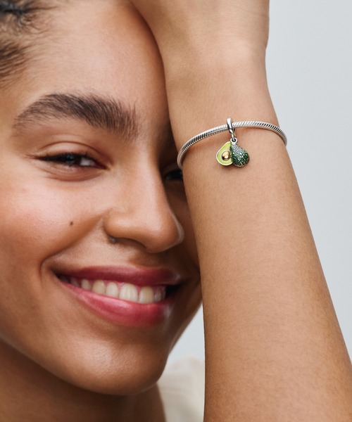 PANDORA 旅行　チャーム せれくとしょっぷ❤ああちプロフ必読。専用 PANDORA（パンドラ） チャーム アボカド ダブル ダングル チャーム