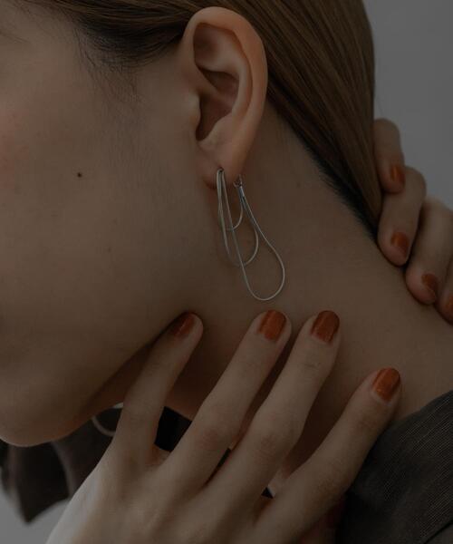 ピアス SMELLY so’　three stranded pierce レディースの画像