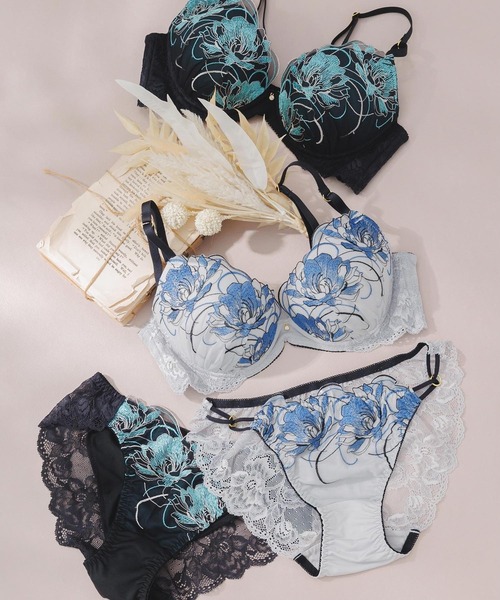 専用）ダイアナ　ディアベージュ　花柄刺繍 F75サイズ ブラジャー2枚セット ダイアナディアベージュ花柄刺繍 F75サイズ ブラジャー2枚セット