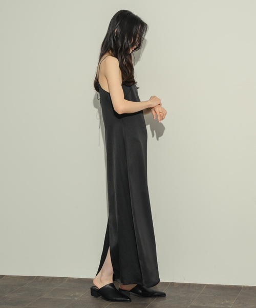 NEUNA ワンピース サテンバックシャンキャミワンピース