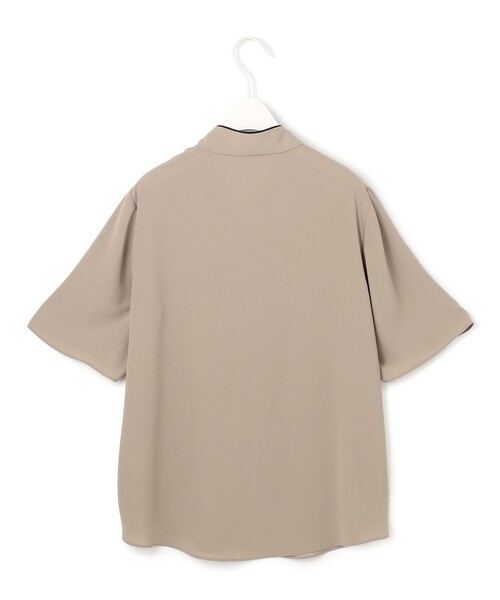 未使用　ICB　タイ付き半袖ブラウス　ベージュ ICB（アイシービー） ブラウス シャツ BackSatinAmunzen 5分袖配色