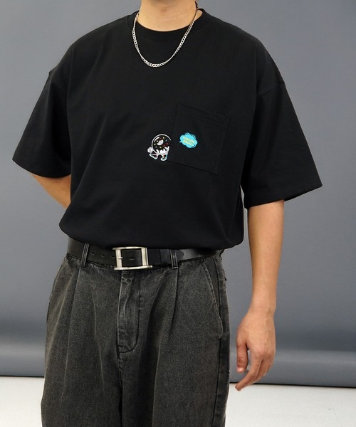 黒トップス収縮性ありKaya tシャツ レトロ ポップ 白 黒 Tシャツ ヘビーウェイト メンズ