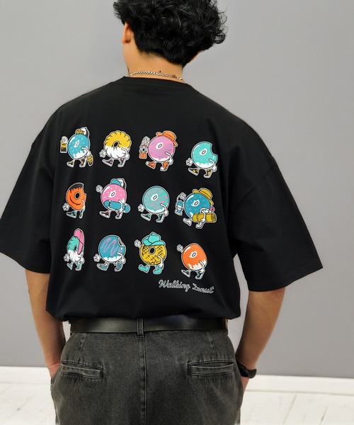 ゆったりとした黒のTシャツ tシャツ レトロ ポップ 白 黒 Tシャツ ヘビーウェイト メンズ