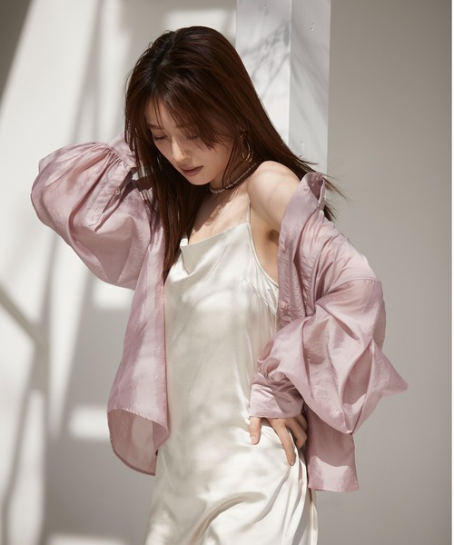 【新品未使用】SNIDEL シアーシャツ FREE ピンクベージュ SNIDEL❤️新品シアーオーバーシャツ❤️ピンク完売品