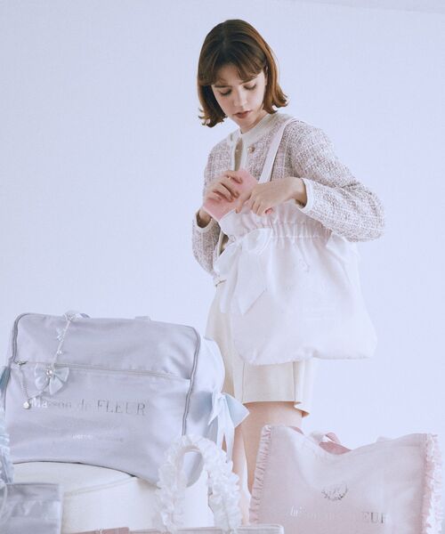 Maison de FLEUR（メゾンドフルール） ボストンバッグ サテンキャリー