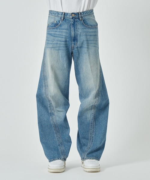 ジーンズ 「NVRFRGT」3D TWISTED WIDE LEG JEANS メンズの画像
