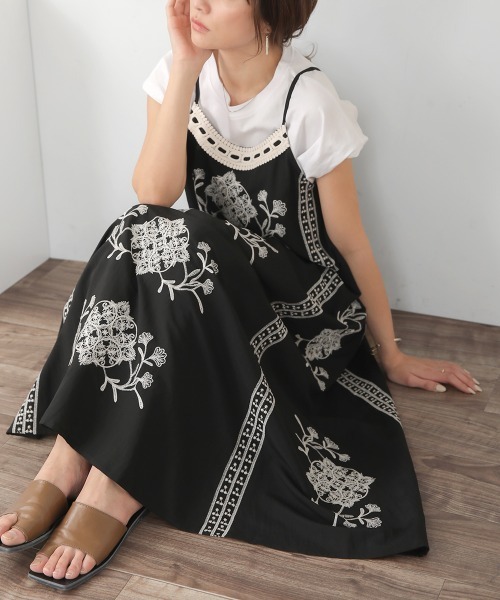 Bou Jeloud（ブージュルード） ワンピース ボタニカル刺繍キャミ