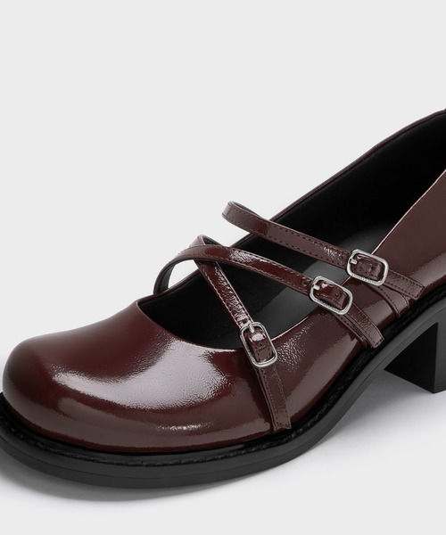 CHARLES ＆ KEITH（チャールズ&キース） パンプス トリプルストラップ