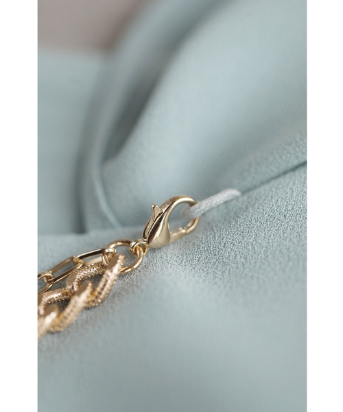 cawaii ブラウス シャツ 取り外せるネックチェーン付き。二の腕を