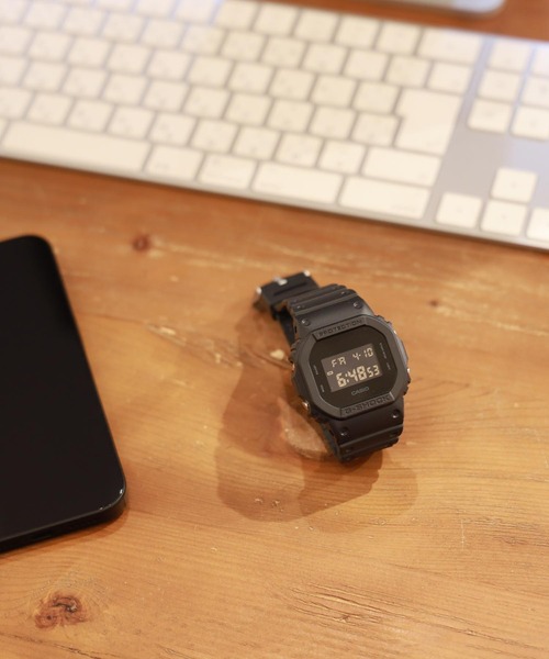 G-SHOCK gショック 腕時計 Solid Colors(ソリッドカラーズ) / DW