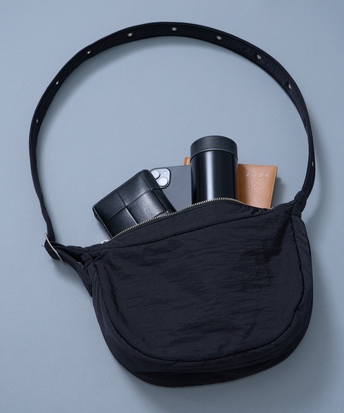 UNITED TOKYO ナイロンショルダーバッグ ブラック UNITED TOKYO ショルダーバッグ NYLON SHOULDER BAG メンズ