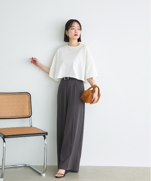 FENDI　ウエストクロス　ショート丈　Tシャツ　出品取り消しあり！ 長袖 長そでスリーブ 袖フィットショート ショート丈 ミニ ミニ