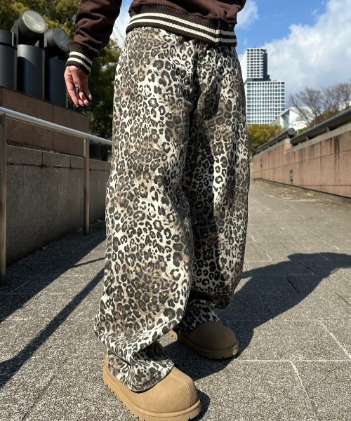 Chikashitsu+ パンツ 「Chikashitsu +」leopard wide cotton