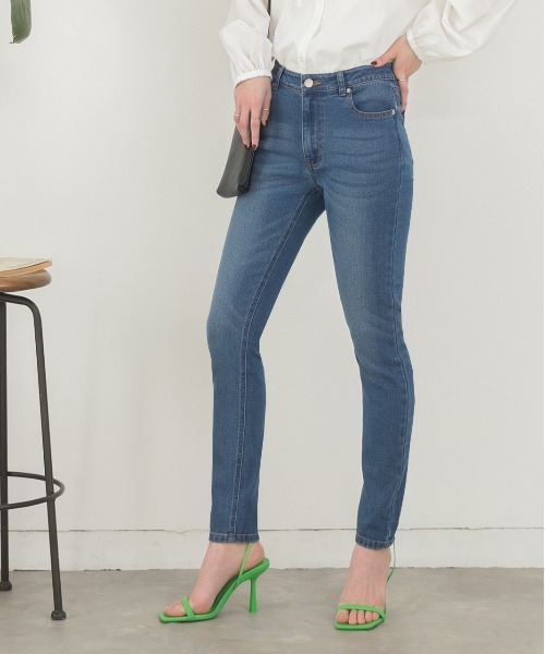 「ad thie」 加工スキニーデニムパンツ LARGE ダークブルー レディース