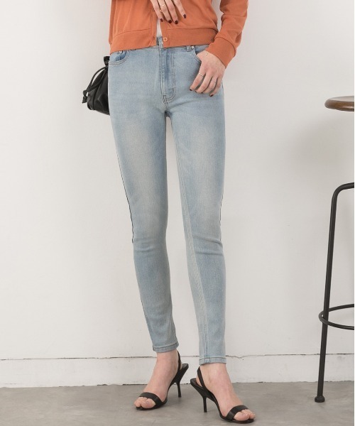 「ad thie」 加工スキニーデニムパンツ LARGE ダークブルー レディース