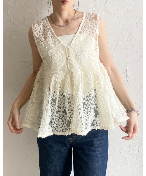 【ラテさん専用 新品未使用】maisondedolceチュールレースベスト She's Closet ベスト ジレ Vネック 刺繍 レース ジャガード チュール