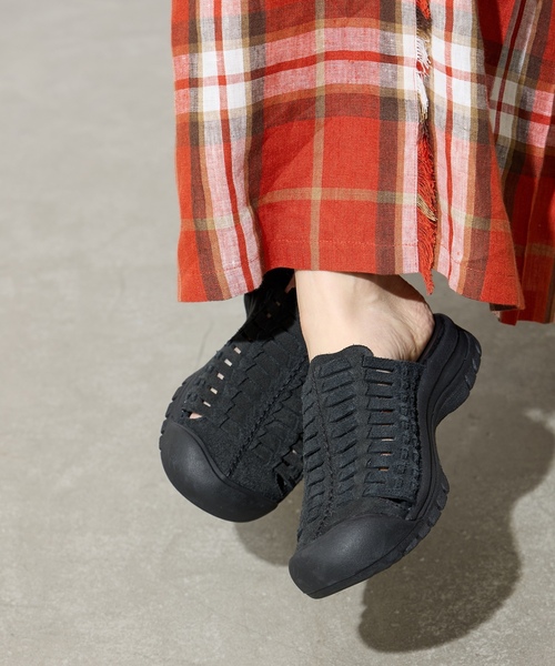 「KEEN」 フラットサンダル 24.5cm ブラック レディース_画像3