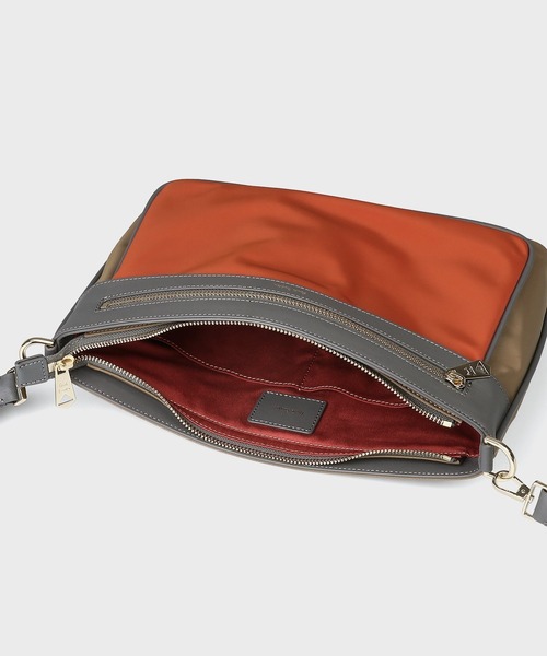 Paul Smith（ポール・スミス） ショルダーバッグ ブランデッドナイロン