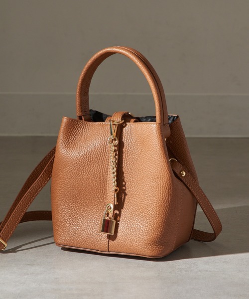Aulentti バッグ AULENTTI（オウレンティ） ショルダーバッグ バッグ 「AULENTTI