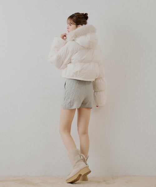 Chico（チコ） コート アウター ショート丈ファーフード中綿ブルゾン