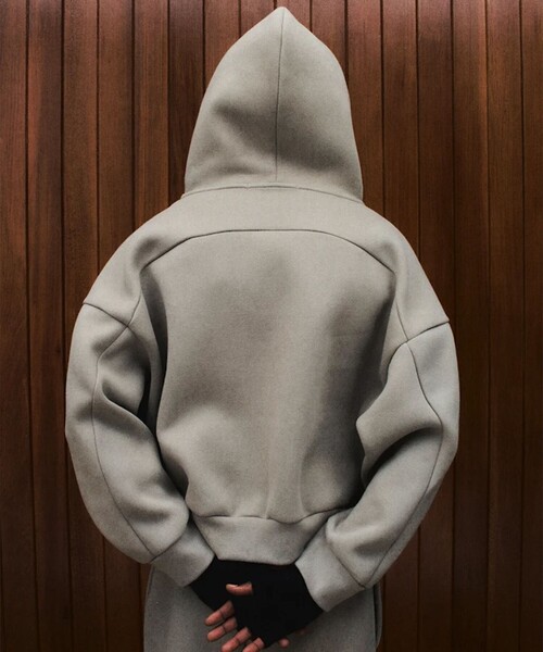 BEAMS T（ビームスT） パーカー 「別注」Seventh / UTILITY V2 ZIPPED