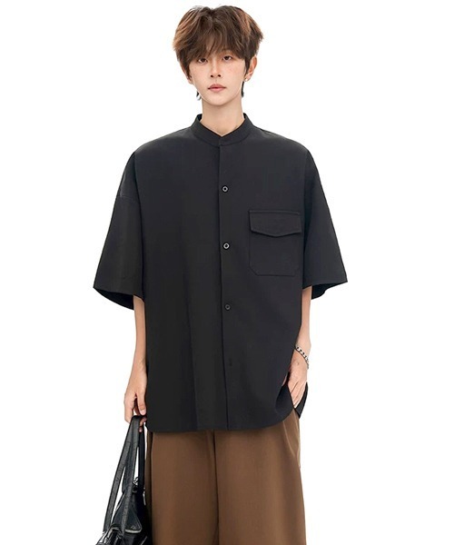 Backwards 黒 半袖シャツ ポケット付き Backwards 黒 半袖シャツ