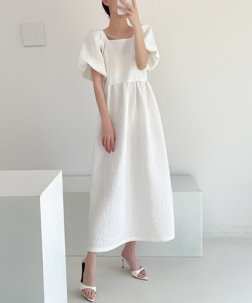 ECLIN ワンピース ふくれジャガードパフスリーブスクエア