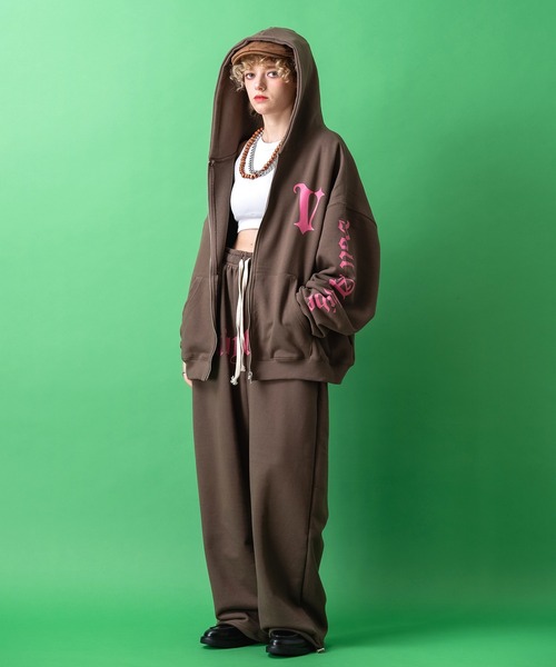 スウェットパンツ ジャージ a.p.o.v. ストリートロゴプリントワイド