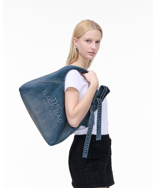 マークジェイコブス【MARC JACOBS】ザ ボウ デニム サック バッグ セール】SEQUIN DAISY DENIM SACK BAG THE SACK/ザ シークイン