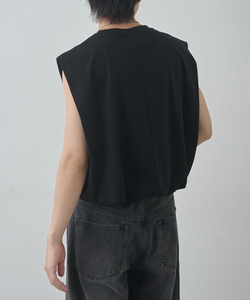 新品同様 カトルセ ジップアップ ノースリーブ 変形 カットソー ブラック S COLONY 2139（コロニー トゥーワンスリーナイン） tシャツ スマート
