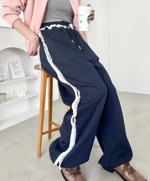 SOLLON.（ソルロン） スウェットパンツ ジャージ フリルレースライン