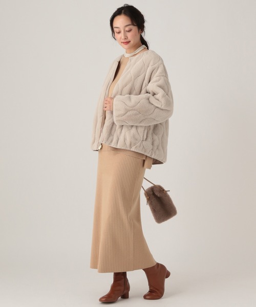 エルーラ　リバーシブルファージャケット　ベージュ　M Elura（エルーラ） ジャケット ノーカラージャケット リバーシブル