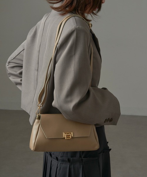 【美品】AULENTTI ハンドバッグ 2way ショルダーバッグ ゴールド金具 AULENTTI（オウレンティ） ショルダーバッグ バッグ 「AULENTTI