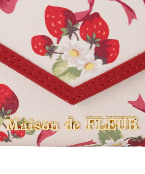 Maison de FLEUR 財布いちご柄 いちご柄ウォレット（財布）｜Maison de FLEUR（メゾンドフルール）の