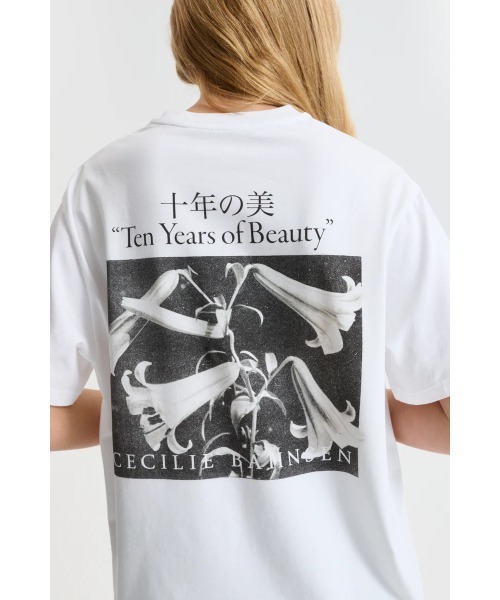 tシャツ SHORT SLEEVE T-SHIRT- TEN YEARS OF BEAUTY レディースの画像