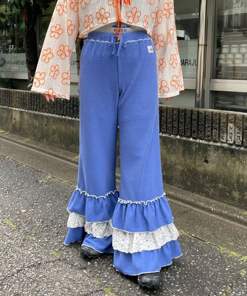 ADORESS 刺繍入りクロップドパンツ シルクブルー HELLO.SANFRANCISCO（ハローサンフランシスコ） パンツ 「HELLO