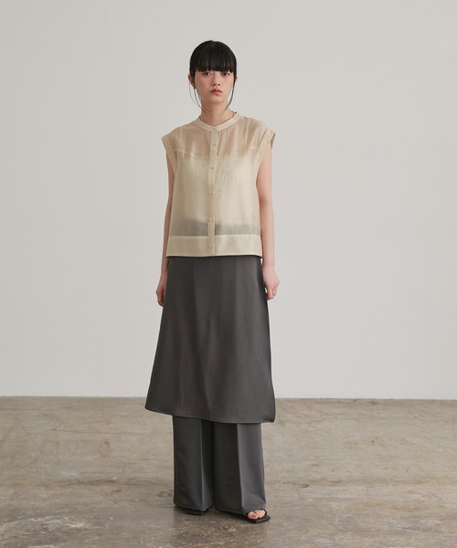 【美品】 Aquascutum シアーノースリーブブラウス 8 ホワイトグレー SPRING SUMMER 2020 WHITE LABEL COLLECTION | LOOKBOOK | Aquascutum