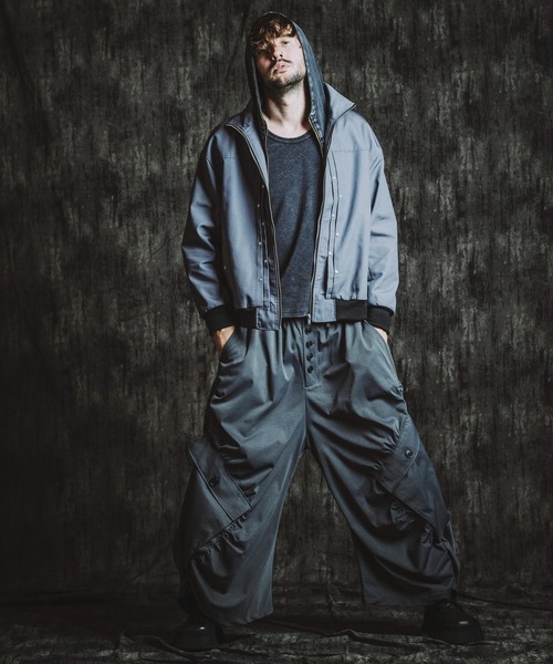 NO ID.（ノーアイディー） パーカー 「NO ID.」Fraise High-Neck Zip