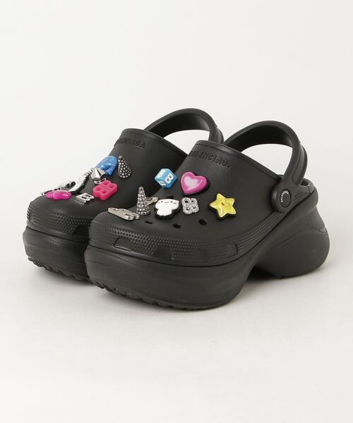 BALENCIAGA（バレンシアガ） 25SS JIBBITZ フラットサンダル「crocs