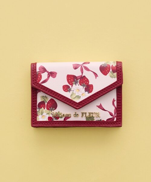 Maison de FLEUR（メゾンドフルール） カードケース いちご柄カード
