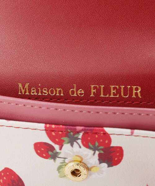 Maison de FLEUR（メゾンドフルール） カードケース いちご柄カード